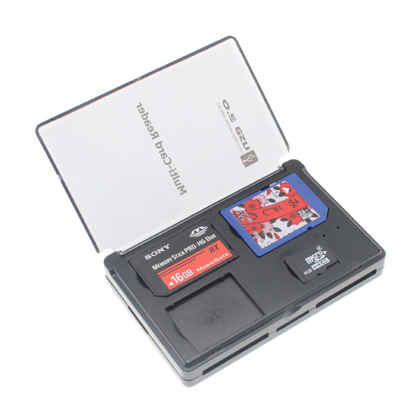 【上海問屋限定販売】 カードリーダーと収納ケースが合体 大事なメモリカードの紛失防止に カード収納つきUSB2.0メモリカードリーダー　販売開始