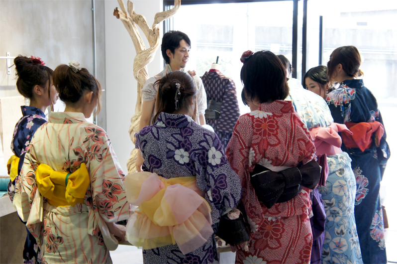 京都で学ぶ留学生たちが、浴衣姿で『和』文化交流！～祇園祭の時期、「YUKATA party 2012」を開催～